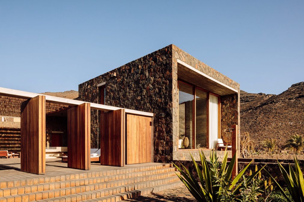 Stone façade villa (Elle Decor)